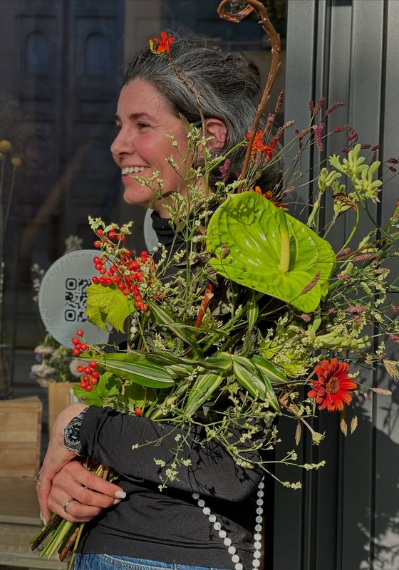 Bouquet in Grün, Rot und Orange